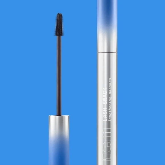 Item Beauty Makeup Item Beauty Addison Rae Lash Snack Lengthening